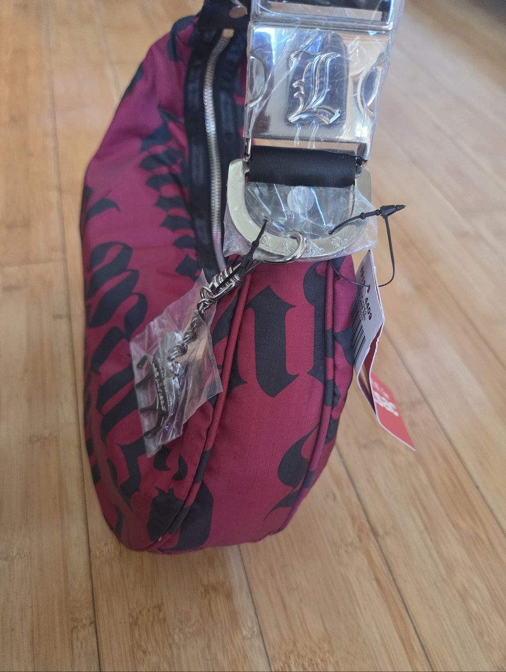 NWT LeSportsac By Gwen Stefani L.A.M.B. Red Mega Hobo Shoulder Bag with Black - Picture 3 of 12
